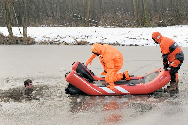 liferaft Rescue TIP-BOARD liferaft water and ice rescues surface rescue drowning saving