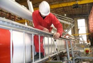 HONORail-8800-system-vertical-fall-protection-installation